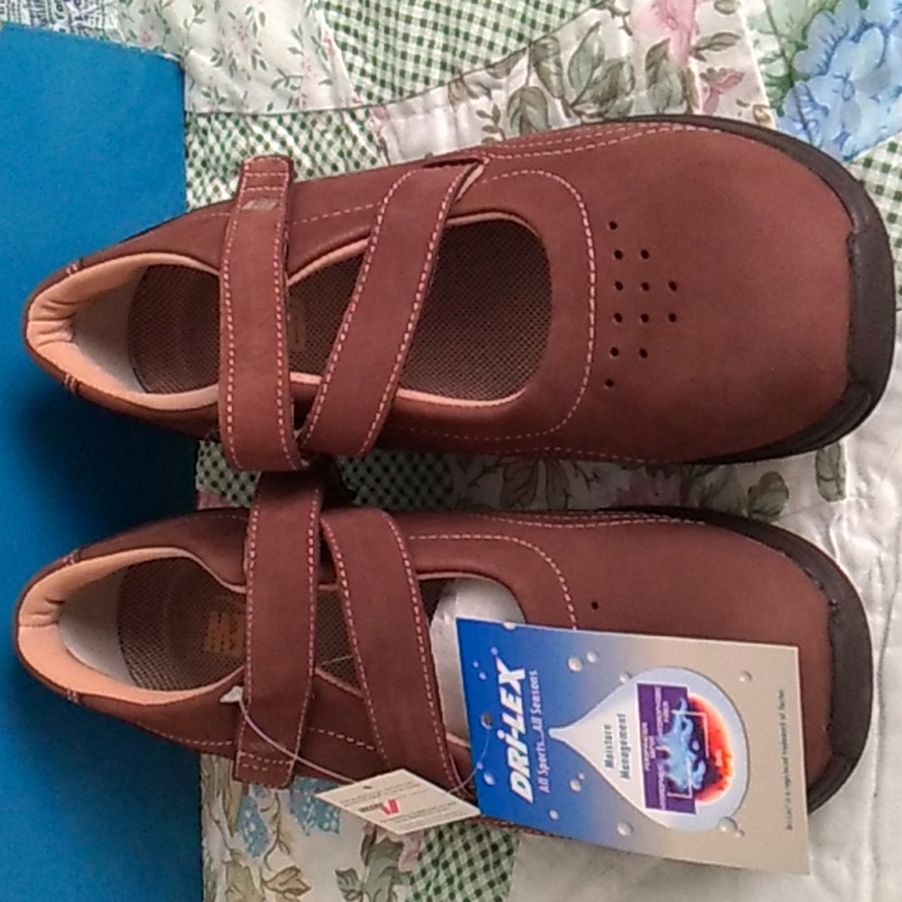 Drew Orchid Brown Nubuck Slip on Shoes Size 8 M NWT